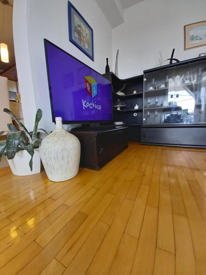 Apartman Sara Преко Екстериор снимка