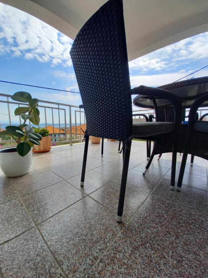 Apartman Sara Преко Екстериор снимка